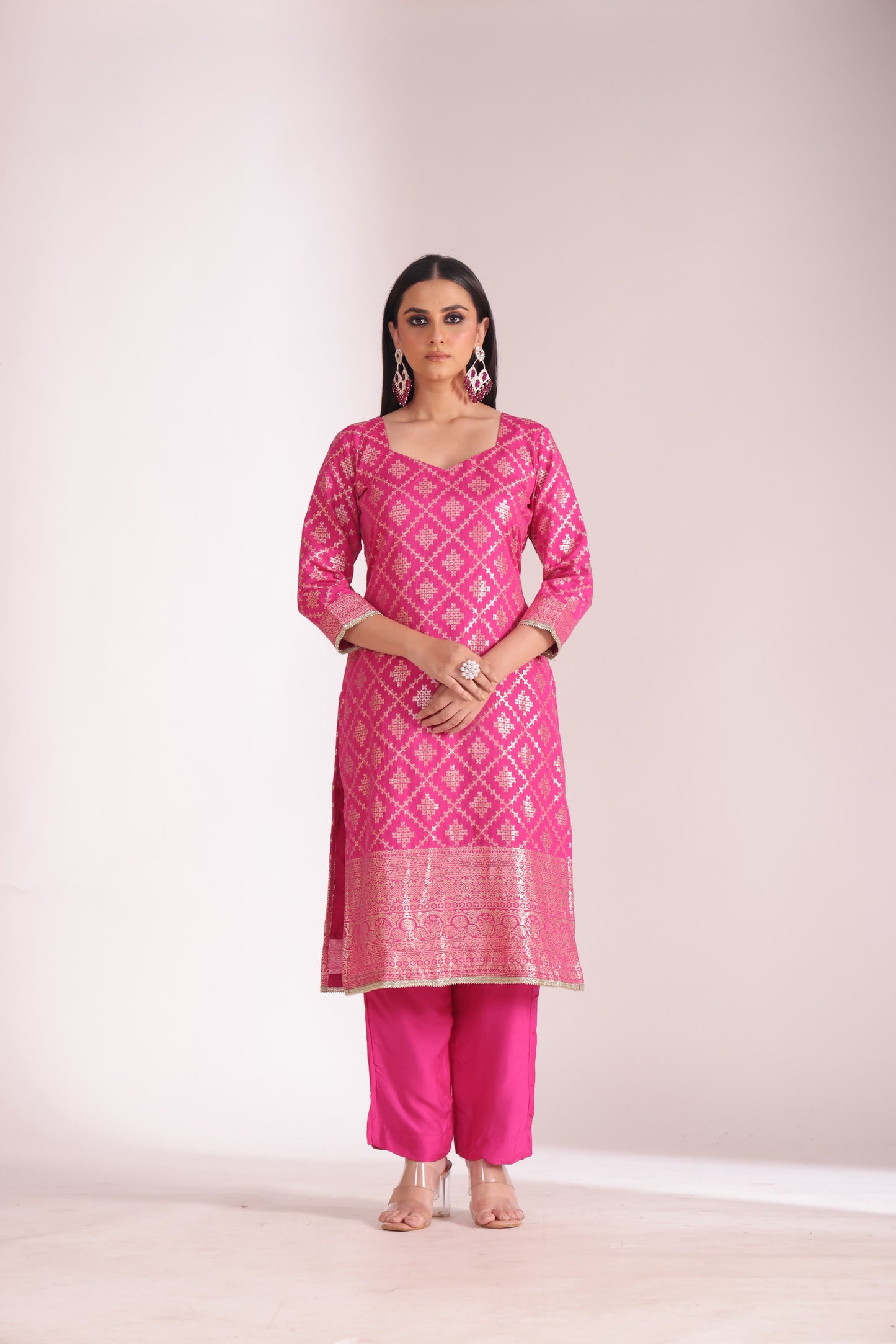 Noorika Fuschia Chanderi Kurta with Pant and dupatta- set of 3