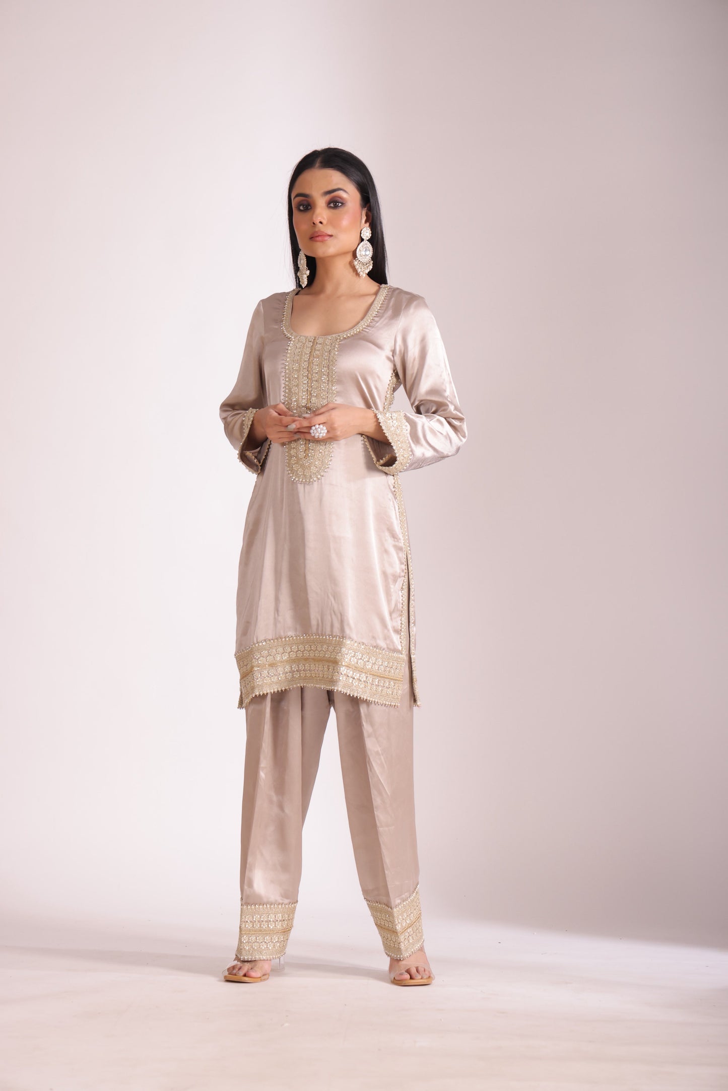 Jhalak Beige Kurta with Farsi Salwar and Dupatta- set of 3
