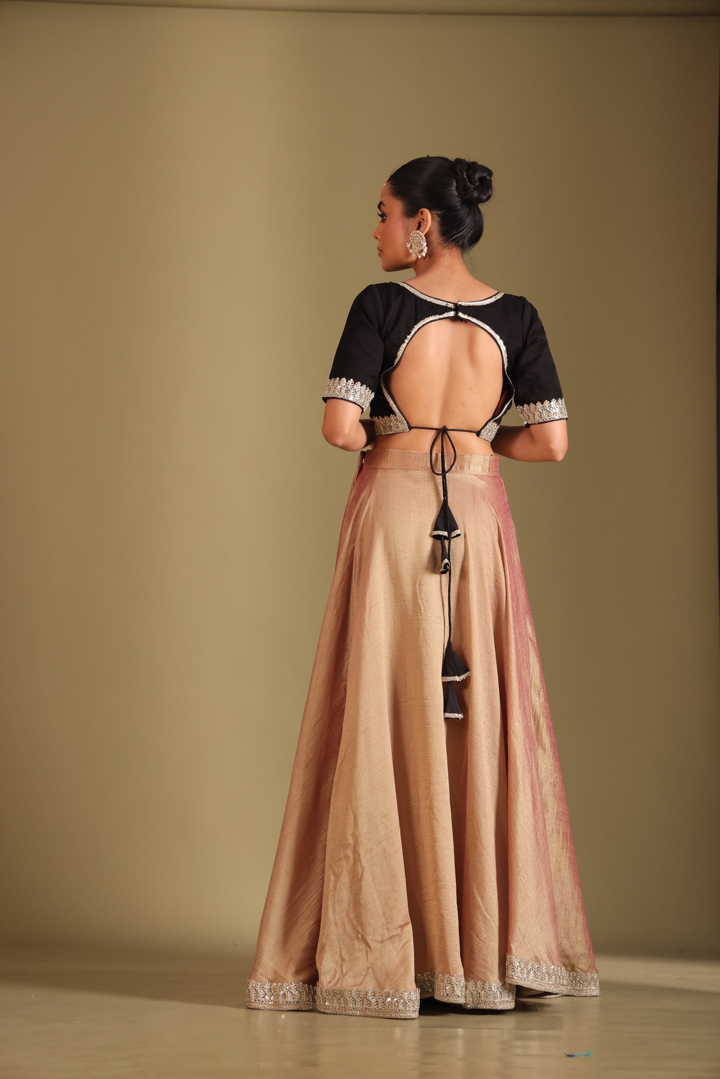 Jhalak Blouse with Lehenga and Dupatta- set of 3