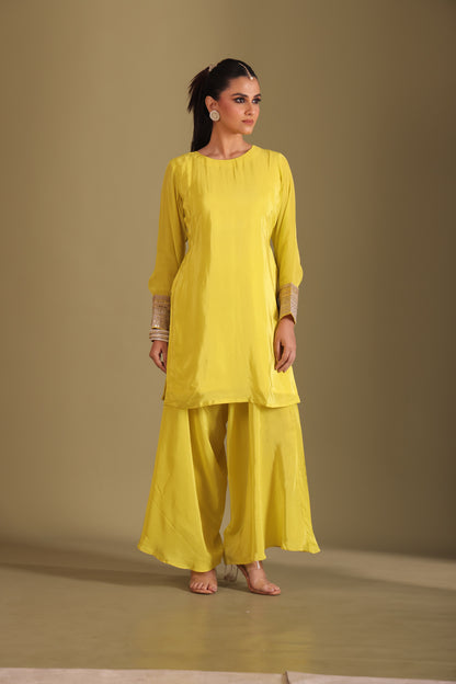 Jhalak Lime Kurta with Dhoti Pant and Dupatta- set of 3