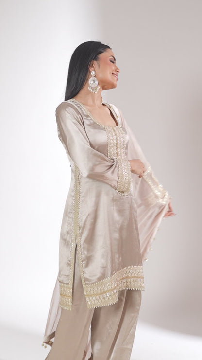 Jhalak Beige Kurta with Farsi Salwar and Dupatta- set of 3